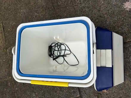 Photo of free Hot/cold cooler box (Chorlton, Manchester M21) #3