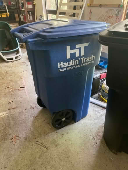 Photo of free trash cans (Oakton woods way) #2