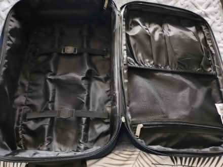 Photo of free Cabin Bag, 2 wheels with extending handle (Spalding PE11) #3