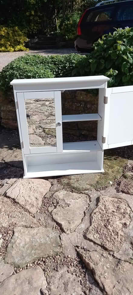 Photo of free White mirror fronted cabinet (North Leverton) #1