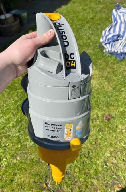 Photo of Dyson dc04 bin top (or complete machine broken/working (Monkland HR6) #1