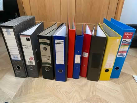 Photo of free A4 ring binder & dividers (OX4 Iffley) #1