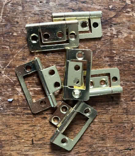 Photo of free 6 little brass hinges for hobbiests or precise work (Kennington SW8) #1