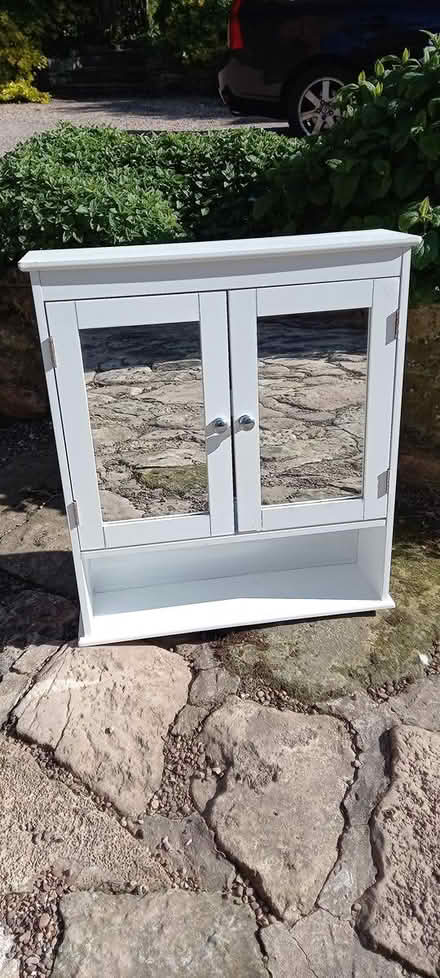 Photo of free White mirror fronted cabinet (North Leverton) #3