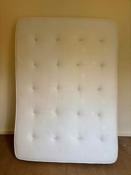 Photo of free Immaculate kingsize mattess (Mackwoth) #1