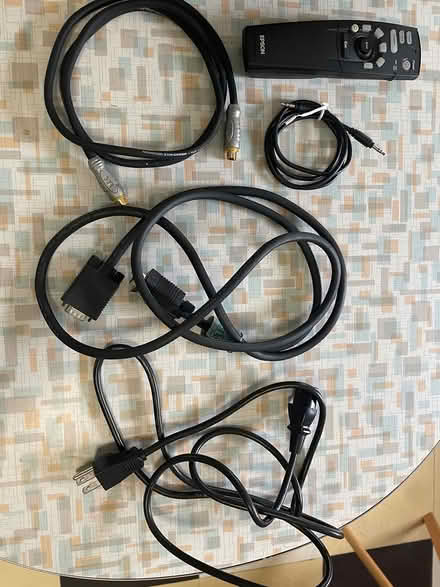 Photo of free Epson projector (Bloomfield) #3