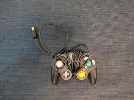 Photo of free Gamecube controller (Flynn Ave, Mountain View) #1