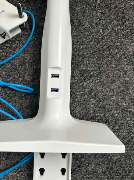 Photo of free 24-32 inches monitor stand (Bradford Bd10) #4