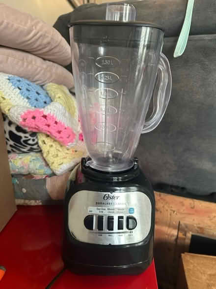 Photo of free Blender *cracked pitcher (Concord Mills) #1
