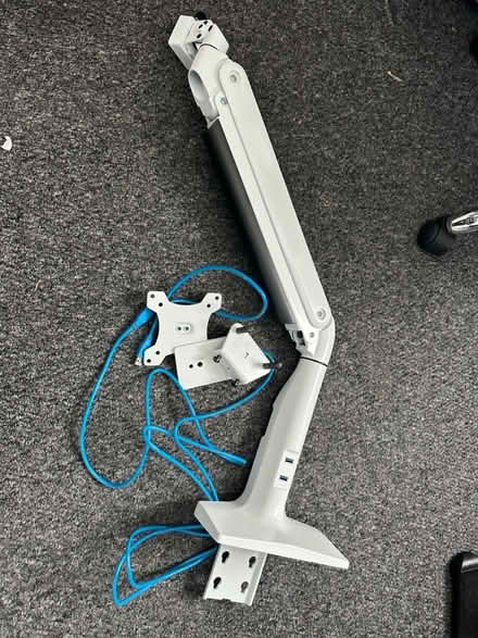Photo of free 24-32 inches monitor stand (Bradford Bd10) #2