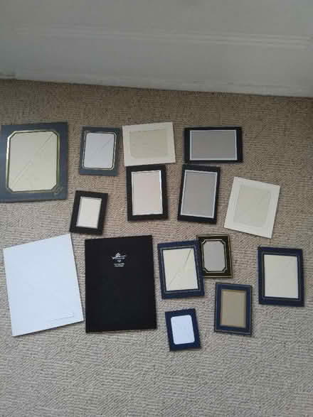 Photo of free Card photo frames (Millhouses S7) #1