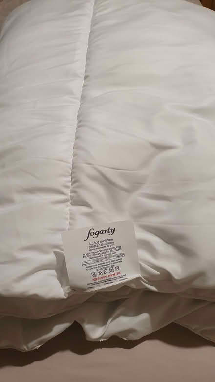 Photo of free Single 4.5 tog duvet (Blackbird Leys OX4) #1