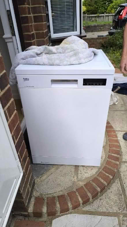 Photo of free Beko full size dishwasher (North Lancing BN15) #1