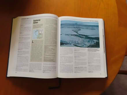 Photo of free Reader's Digest Guide to Places of the World (Hawarden CH5) #3