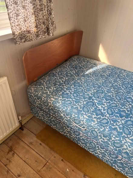 Photo of free Single bed and mattress (Horspath OX33) #1