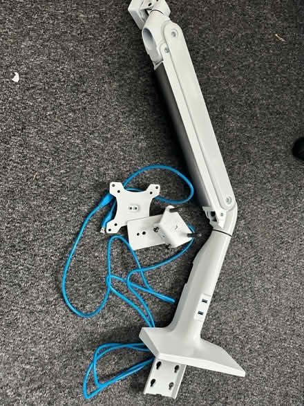 Photo of free 24-32 inches monitor stand (Bradford Bd10) #3