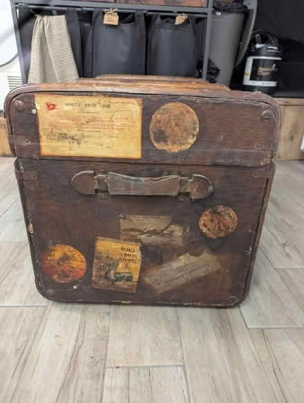 Photo of free Lovely Vintage Trunk (Yealand Redmayne LA5) #2