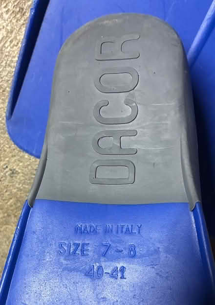 Photo of free Snorkel Set (Men’s 7-8 shoe) (Rainier Valley/Brighton) #2