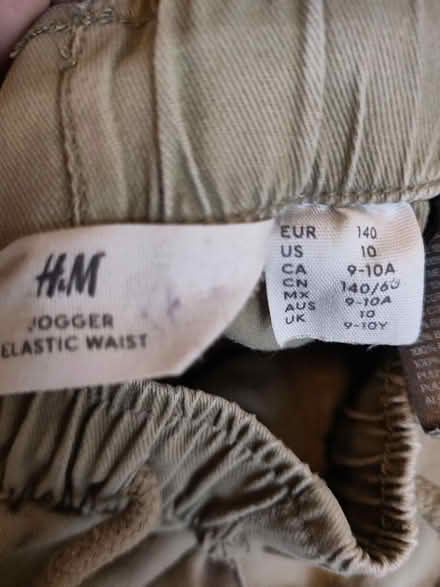 Photo of free H&M Kid's jogging bottoms 9-10 yrs (L1 Liverpool City Centre) #3
