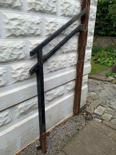 Photo of free Iron handrails (Kaimhill AB12) #2