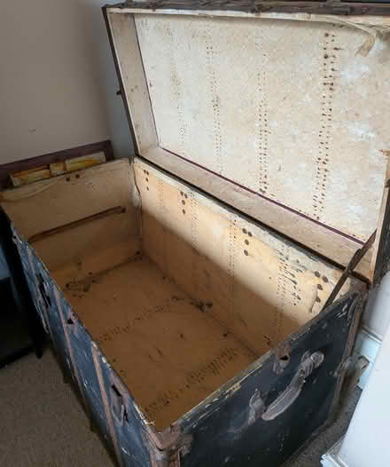 Photo of free Vintage wooden trunk (Fairly central Oswestry) #2