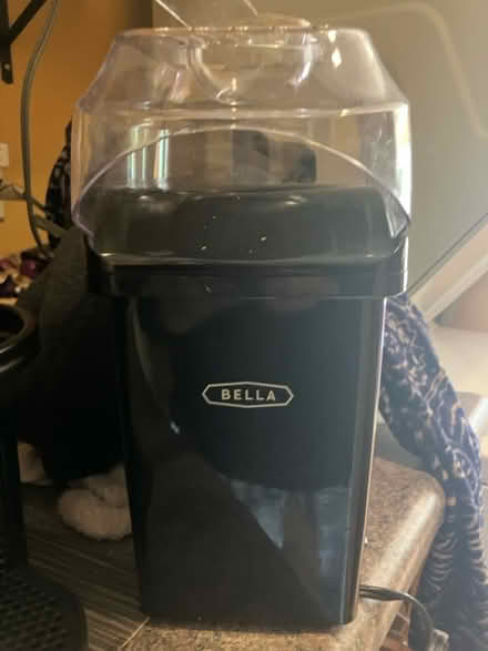 Photo of free Popcorn maker (RestonWater resistant) #1