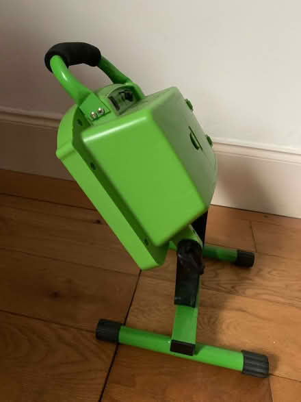 Photo of free Adjustable LED floor-standing work light (Kaimhill AB12) #4