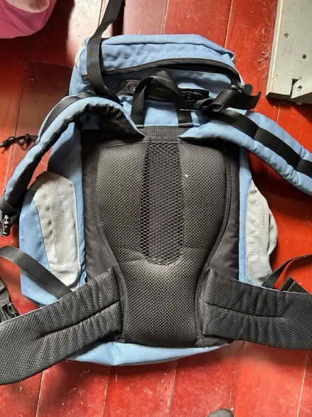 Photo of free 35L backpack (North fort st EH6) #2