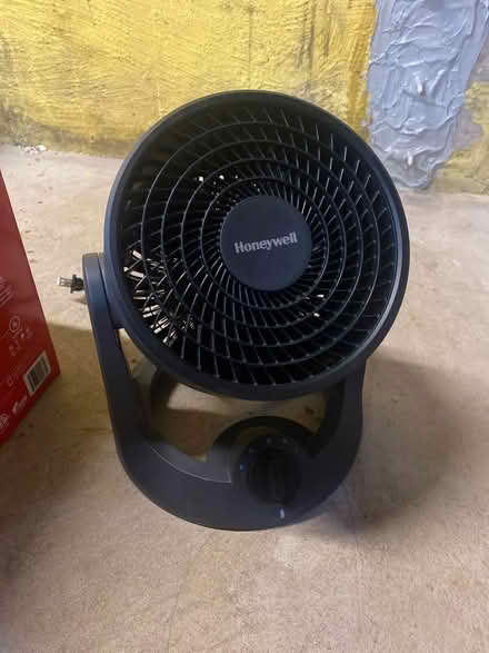 Photo of free Space heater + fan (Skokie) #2