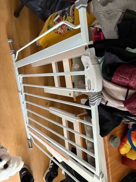 Photo of free Baby gate great condition (Walkley S6) #1
