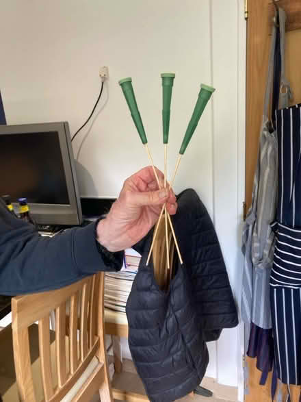 Photo of free Flower arranging gadgets (Bernards Heath AL3) #1