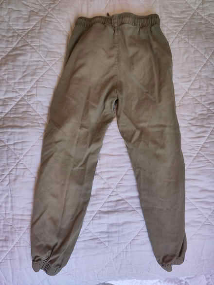 Photo of free H&M Kid's jogging bottoms 9-10 yrs (L1 Liverpool City Centre) #2