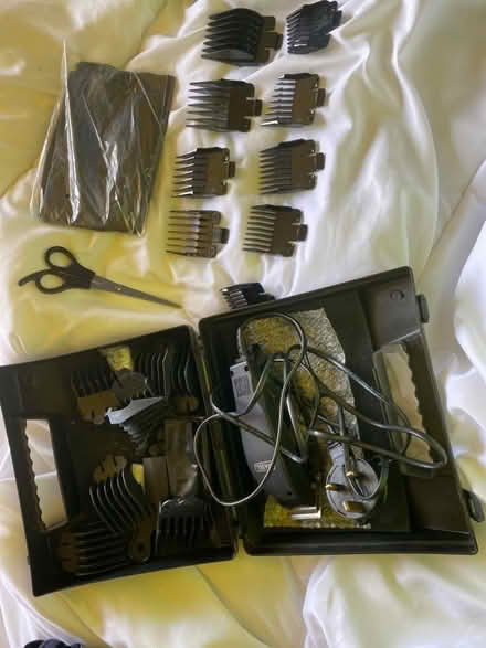 Photo of free Wahl Hair Clippers Set (CT11) #1