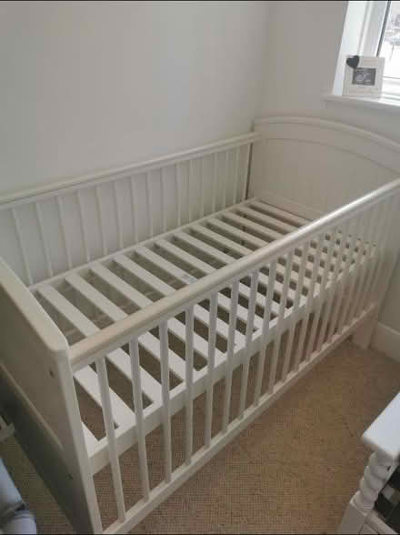 Photo of free Mamas and papas Flynn cotbed (BR1) #2