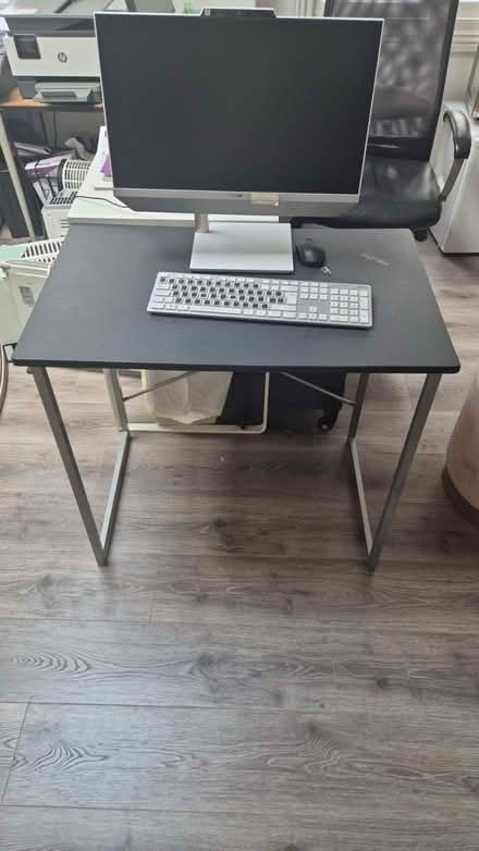 Photo of free Black desk (Marylebone W1H) #1