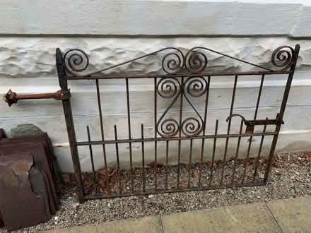 Photo of free iron gate (Kaimhill AB12) #1