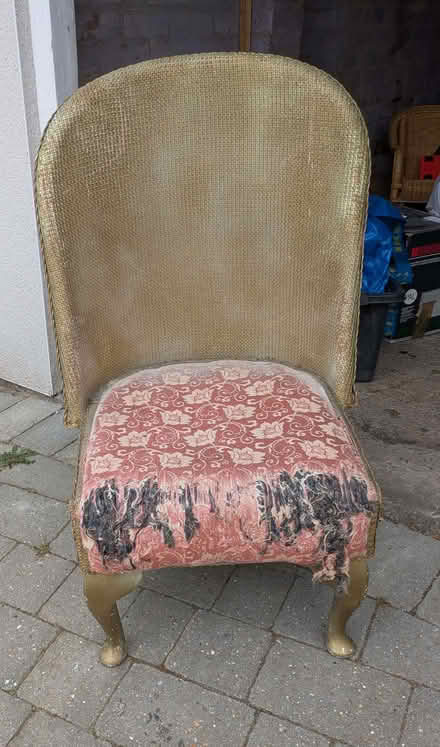 Photo of free Lloy loom "style" nursing chair (Pant SY10) #3