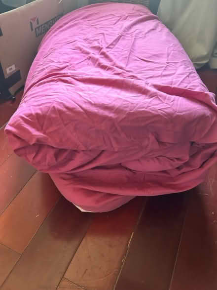 Photo of free Double synthetic duvet (North fort st EH6) #1