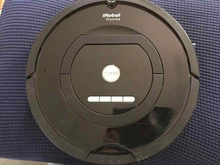 Photo of free Roomba 770 pet model for parts (Hamburg/Brighton) #1