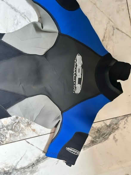 Photo of free Medium size wetsuit (North fort st EH6) #2
