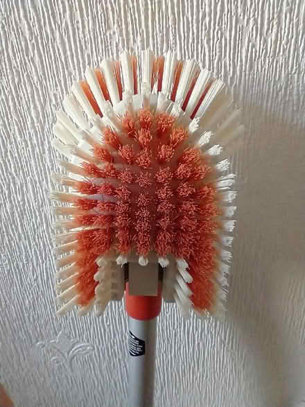 Photo of free Extendable brush (Endmoor LA8) #1
