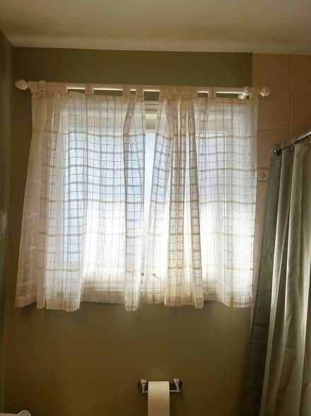 Photo of free White crinkly sheers with gold (Riverside/Hunt Club) #1
