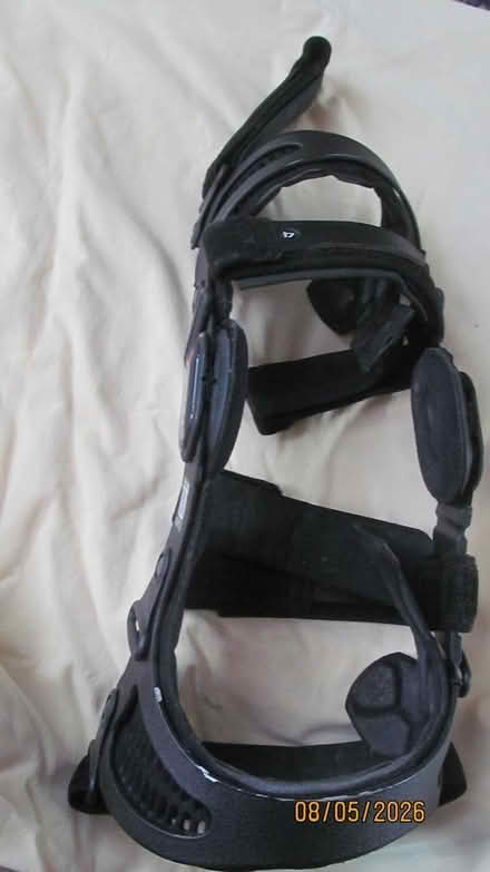 Photo of free Knee Brace (didsbury M20) #2