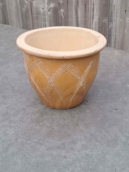 Photo of free Large glazed flower pot (Didcot OX11) #1