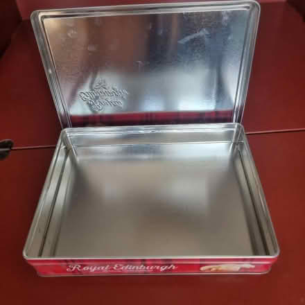 Photo of free Metal biscuit tin (Botley OX2) #2