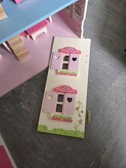 Photo of free Wooden dolls house and furniture (Welwyn Garden City AL8) #4
