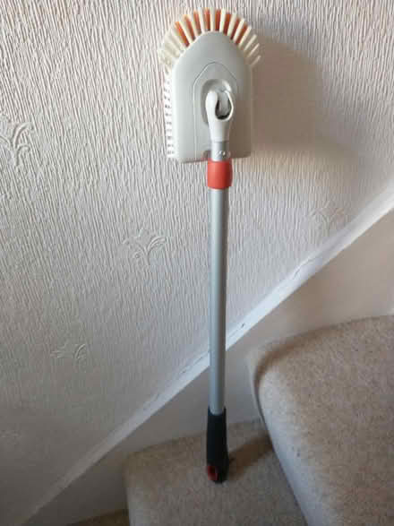 Photo of free Extendable brush (Endmoor LA8) #2