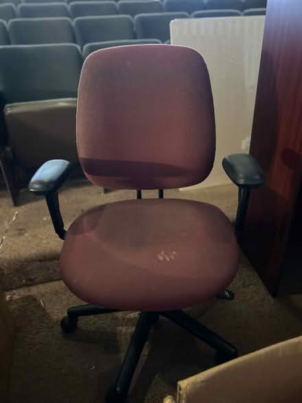 Photo of free Office furniture (Beverly Grove in Los Angeles) #4