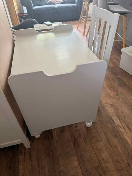 Photo of free White desk and chair (Billericay CM12) #3