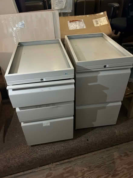 Photo of free Office furniture (Beverly Grove in Los Angeles) #1